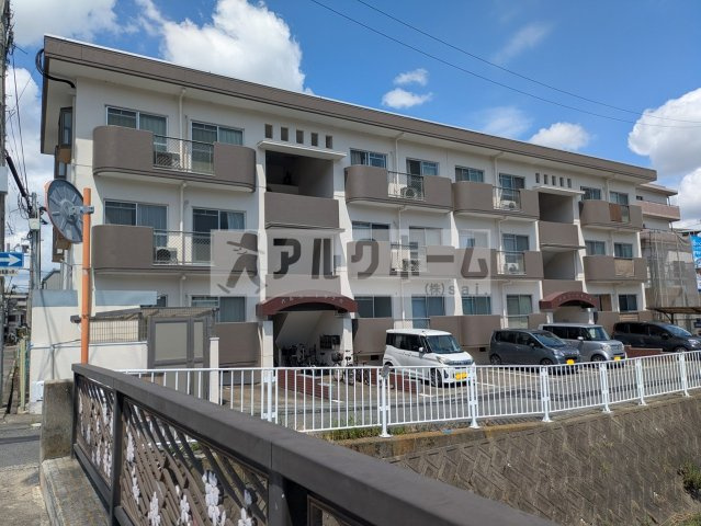 パルコートタナカ