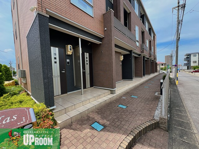 リラのエントランス