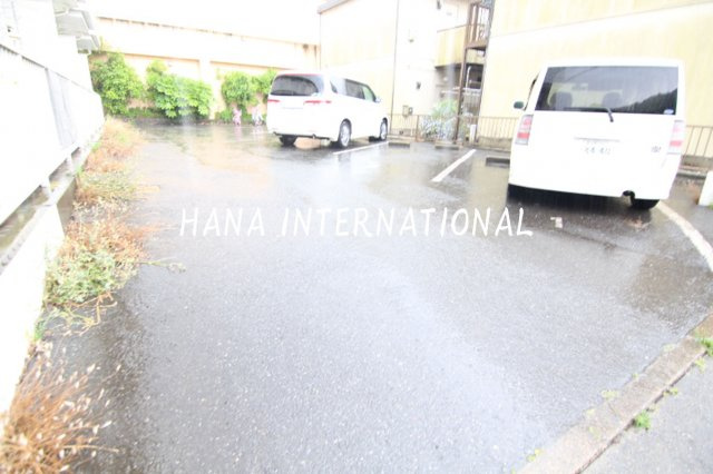 コーポ富士の駐車場