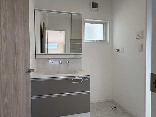 【独立洗面台】