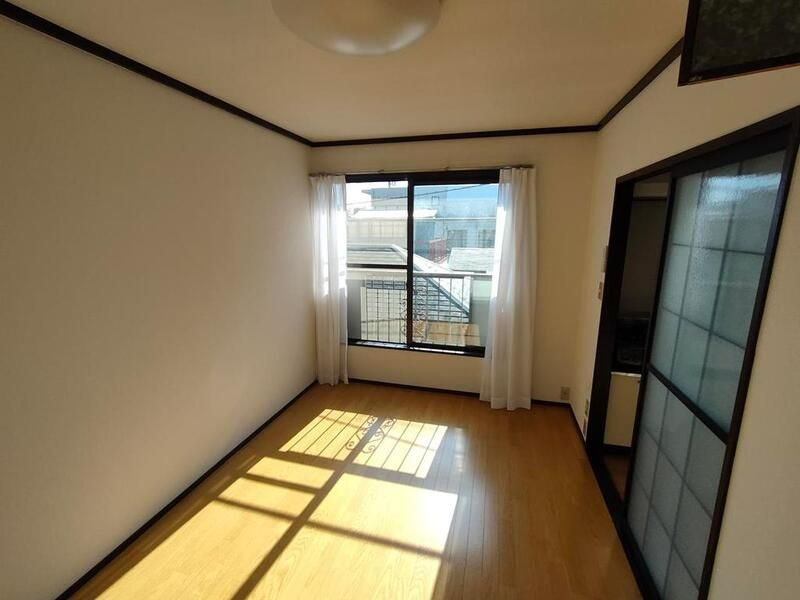 マリモサンハイツの居間・リビング