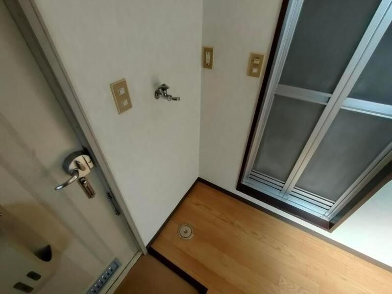 マリモサンハイツの玄関