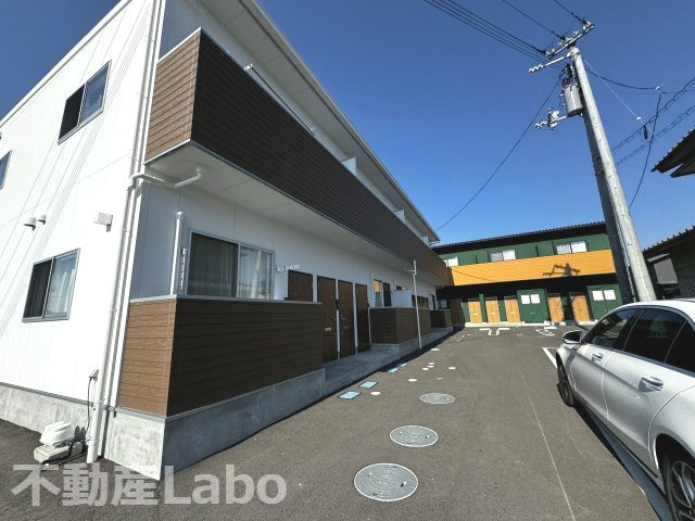 徳島市国府町日開のアパートの外観