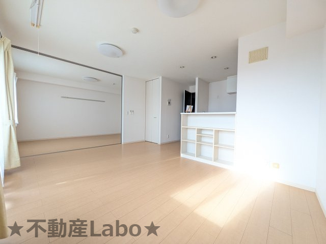 リヴェール北島の居間・リビング