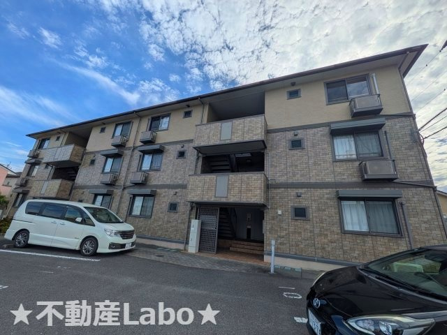 リヴェール北島の外観