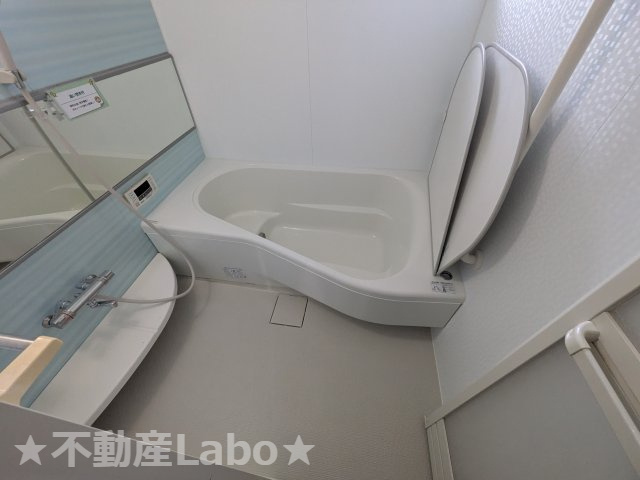 リヴェール北島の浴室