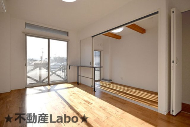 ピースソレイユ　の居間・リビング