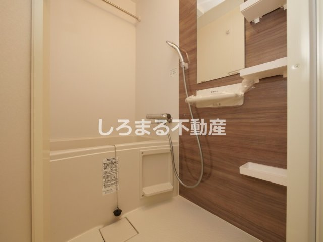 コンフォリア・リヴ大阪本町の浴室