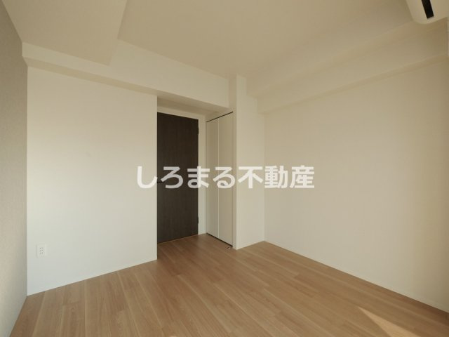 コンフォリア・リヴ大阪本町の居間・リビング