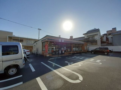 【周辺】 | プランドール | セブン-イレブン 高知菜園場町まで500m