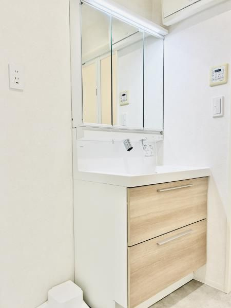 コスモリード葛西の洗面所