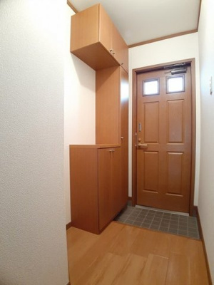 【玄関】 | コモド・カーサたなかⅡ | 玄関です