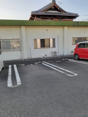 【駐車場】 | コモド・カーサたなかⅡ | 駐車スペースもあります