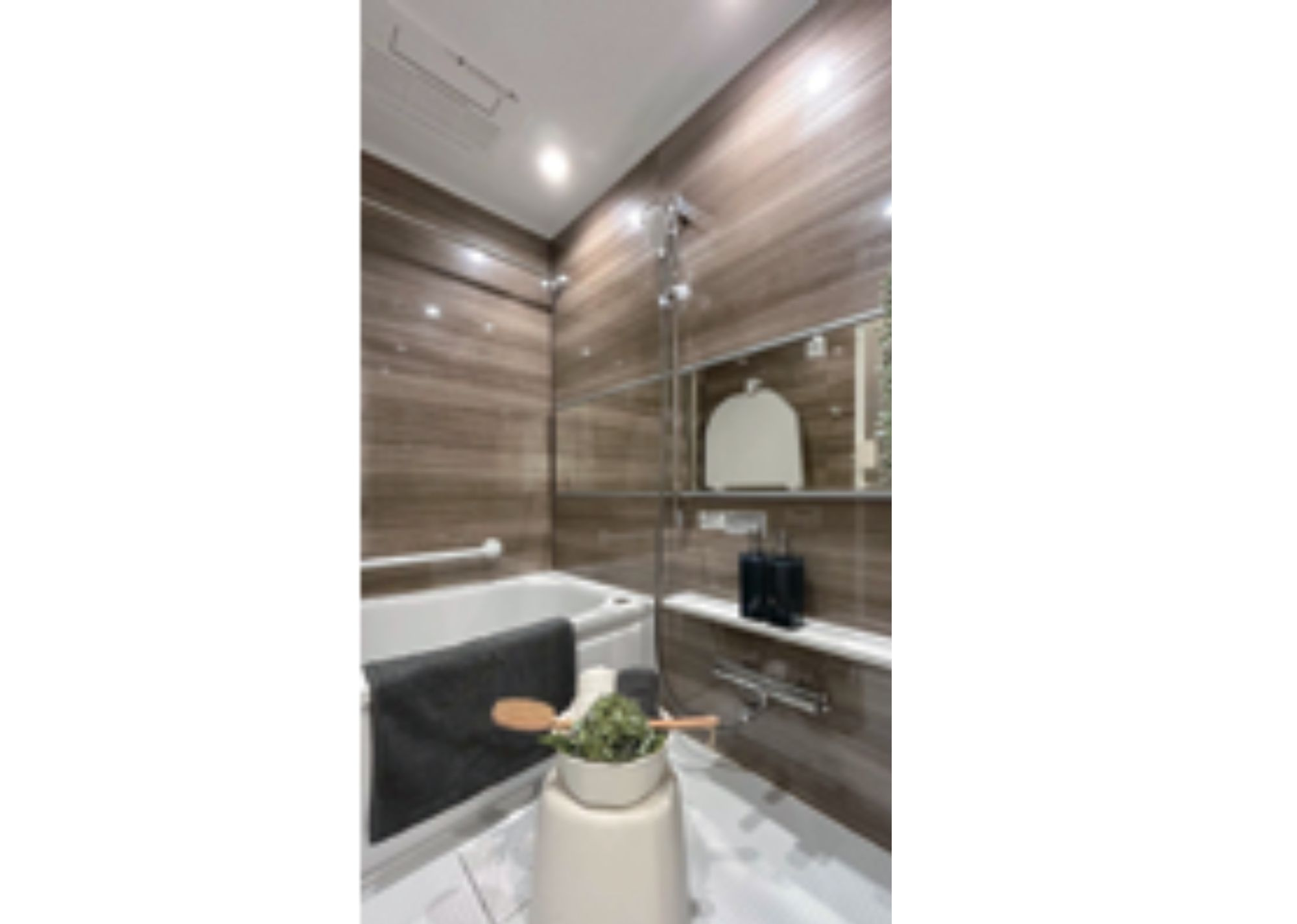 エバーグリーンパレス新宿の浴室