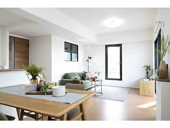 【居間・リビング】