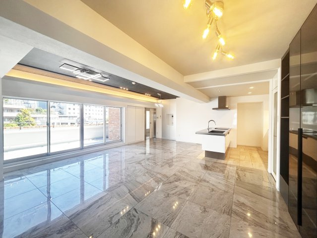 【居間・リビング】 | カルム赤坂