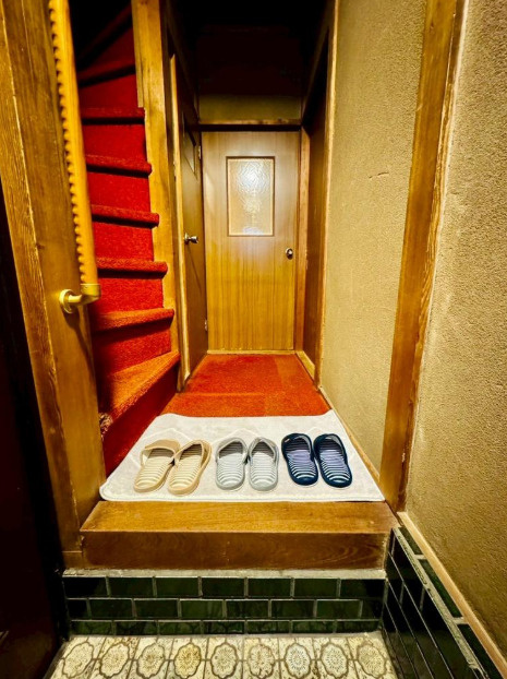 大阪市旭区高殿4丁目　中古戸建の玄関