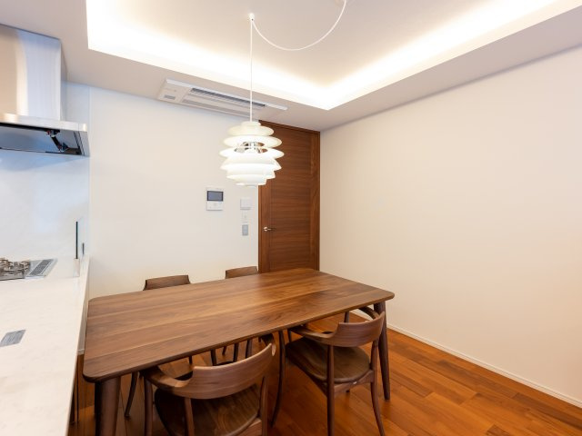 【居間・リビング】 | ロイヤルシーズン麻布永坂