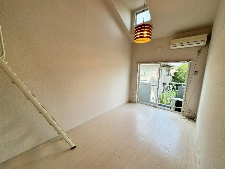 ローズアパートＦ２５番館Ａ　F-025Aの居間・リビング