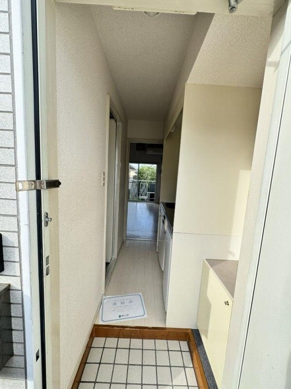 ローズアパートＦ２５番館Ａ　F-025Aの玄関