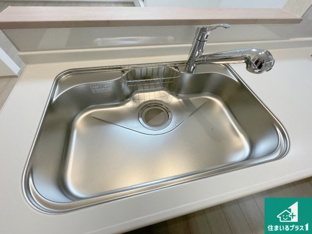 西宮市大社町　新築一戸建ての設備|洗い物も楽にできる、広々シンク！