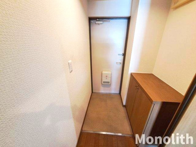 シャリテ府中の玄関