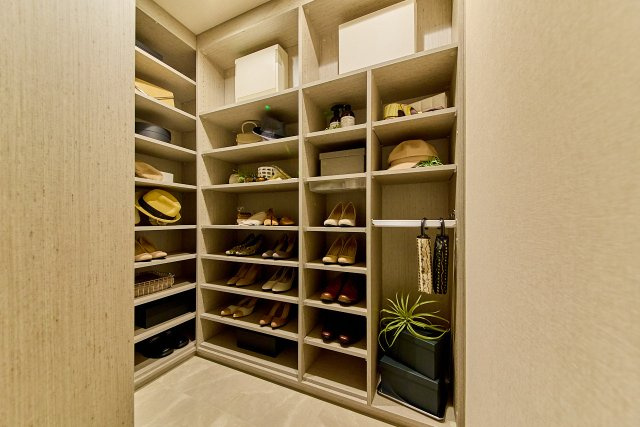 【収納】 | 白金ザ・スカイＥ棟 | 収納力のあるシューズインクローゼット。