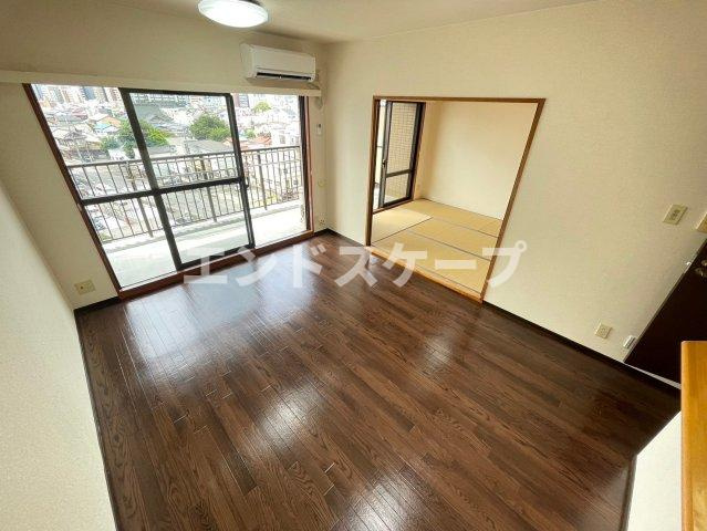 ハイラーク高崎の居間・リビング|高崎、前橋、伊勢崎エリアのお部屋探しはエンドスケープまで！お客様の理想お聞かせ下さい♪