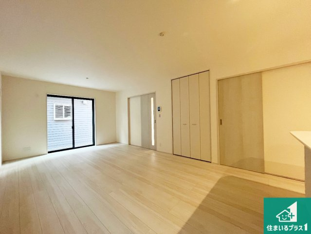 加古川市別府町新野辺北町　第7期　新築一戸建ての外観|周辺は落ち着いた街並みの住宅地！子育てがしやすい住環境です！まだ未完成ですが、現地でしかわからない事もございます。是非一度ご覧ください。