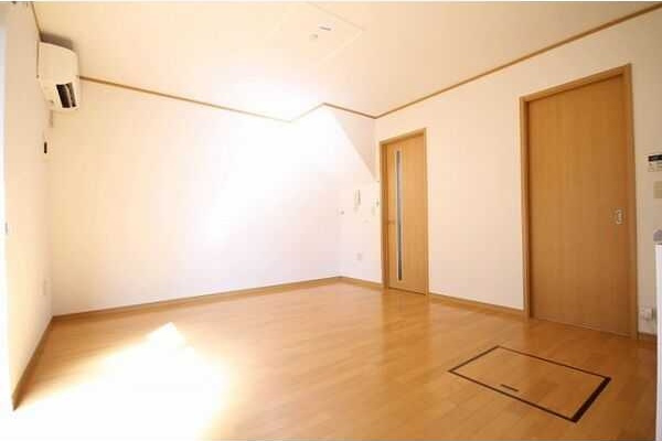 コンフォート　陣屋　　刈谷市近郊の賃貸ならクラスホーム刈谷店の居間・リビング