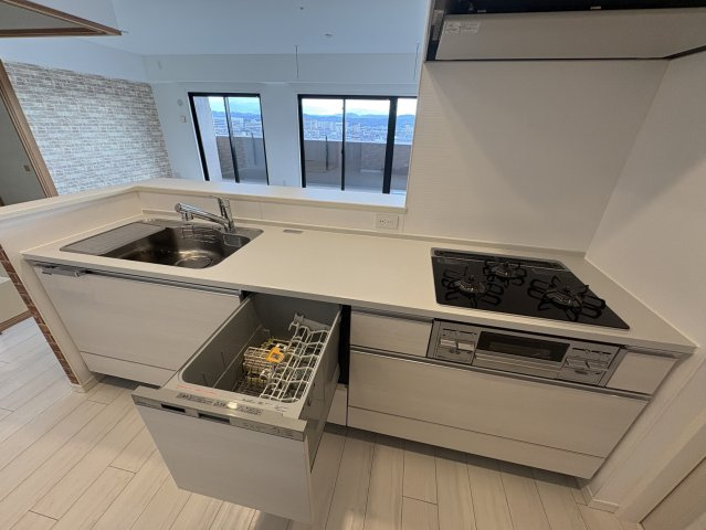 アルファステイツ城西砂子のキッチン|食洗機付きなので家事の時間短縮に繋がります！