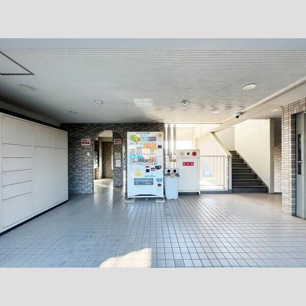 Gran　Pino春日　プランツ・緑地のロビー