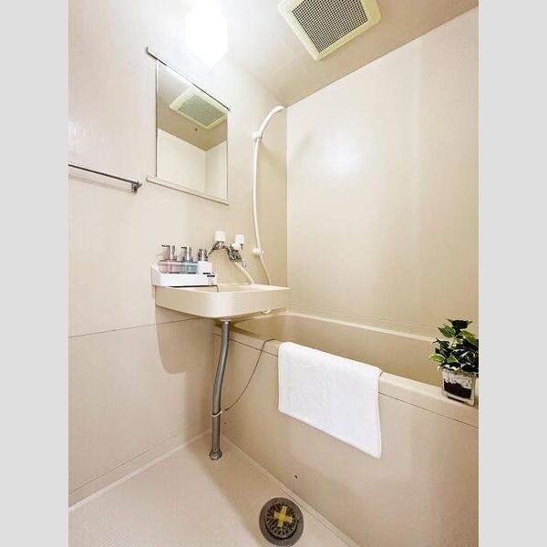 Gran　Pino春日　プランツ・緑地の浴室