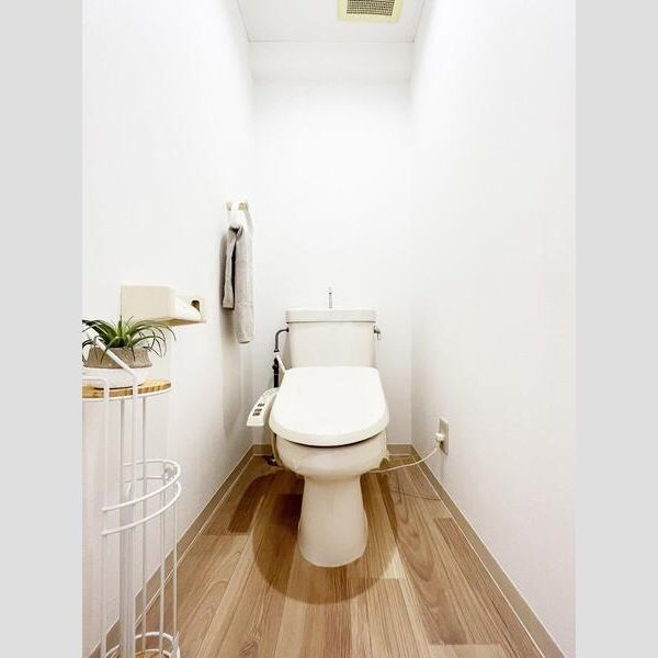 Gran　Pino春日　プランツ・緑地のトイレ