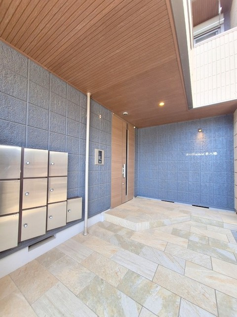 Brilliance本八幡 ブリリアンスのエントランス|★エントランス★