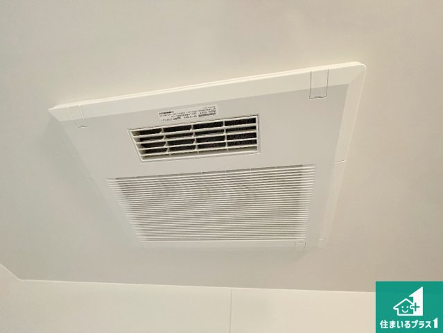 西宮市大社町　新築一戸建ての冷暖房・空調設備|四季を通して快適なバスライフをお手伝いする浴室暖房乾燥機！浴室の乾燥・暖房・涼風・換気はもちろん、２４時間換気にも対応！