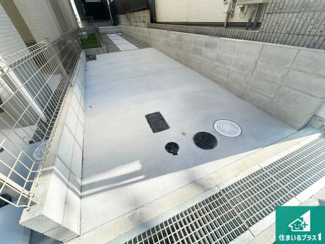 西宮市大社町　新築一戸建ての駐車場|駐車スペース！散水栓があるので、こまめに愛車を洗えます！