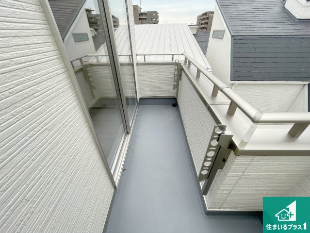 西宮市大社町　新築一戸建てのバルコニー|日当たりのよいバルコニー！お部屋が開放的に！