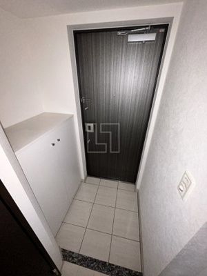 【玄関】 | レジュールアッシュ九条 | レジュールアッシュ九条　玄関スペース