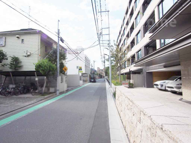 【その他】 | ザ・パークハウスグラン南青山高樹町 | 前面道路