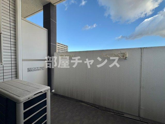 プレサンス東別院駅前のバルコニー