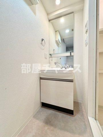 プレサンス東別院駅前の独立洗面台