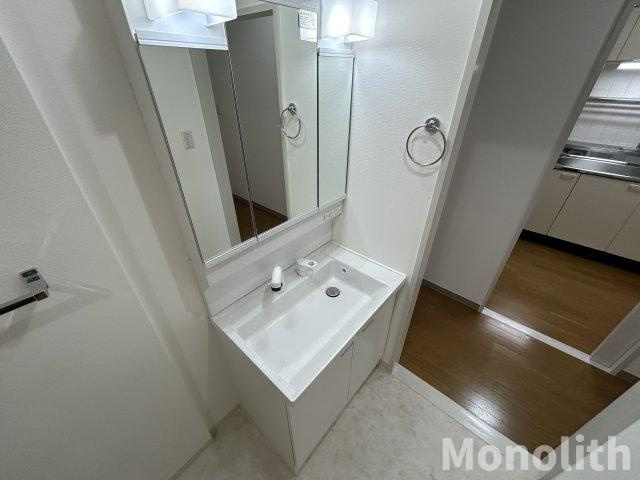 いぶき野３丁目8号棟の独立洗面台