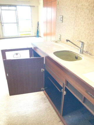 ロータリー本町のキッチン