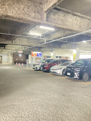 ロータリー本町の駐車場