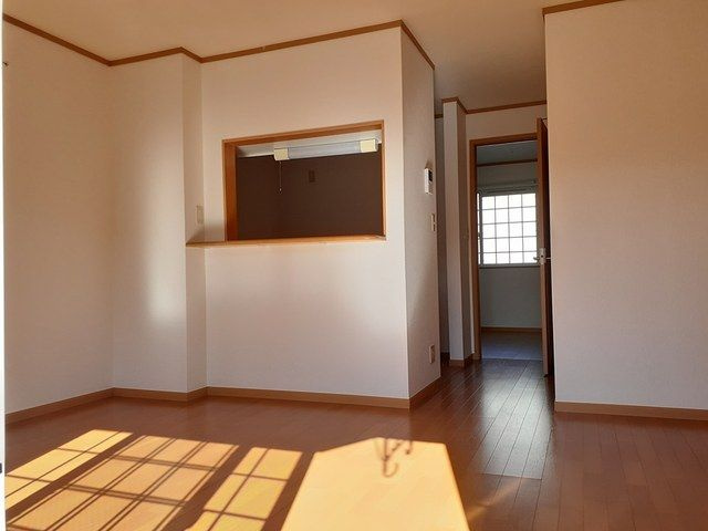 トゥッティソーレの居間・リビング