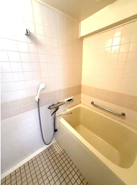 鴻の巣ヒルズビルの浴室