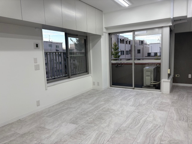 シャトー新高円寺の洋室