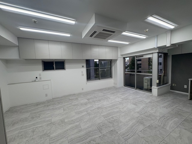 シャトー新高円寺の洋室