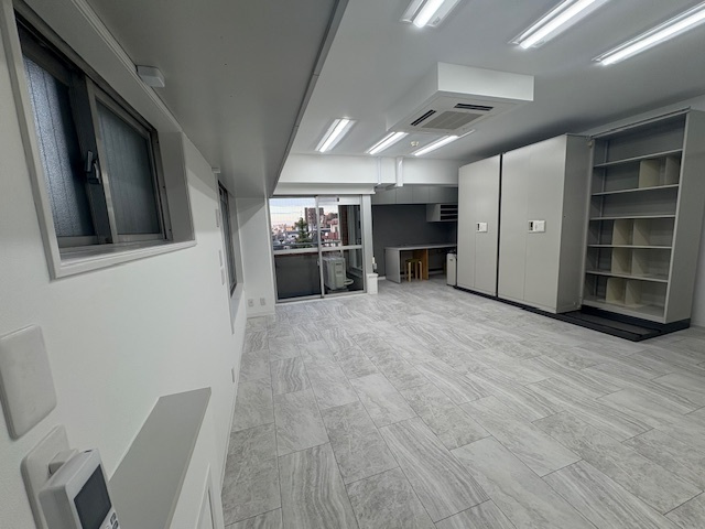 シャトー新高円寺の洋室